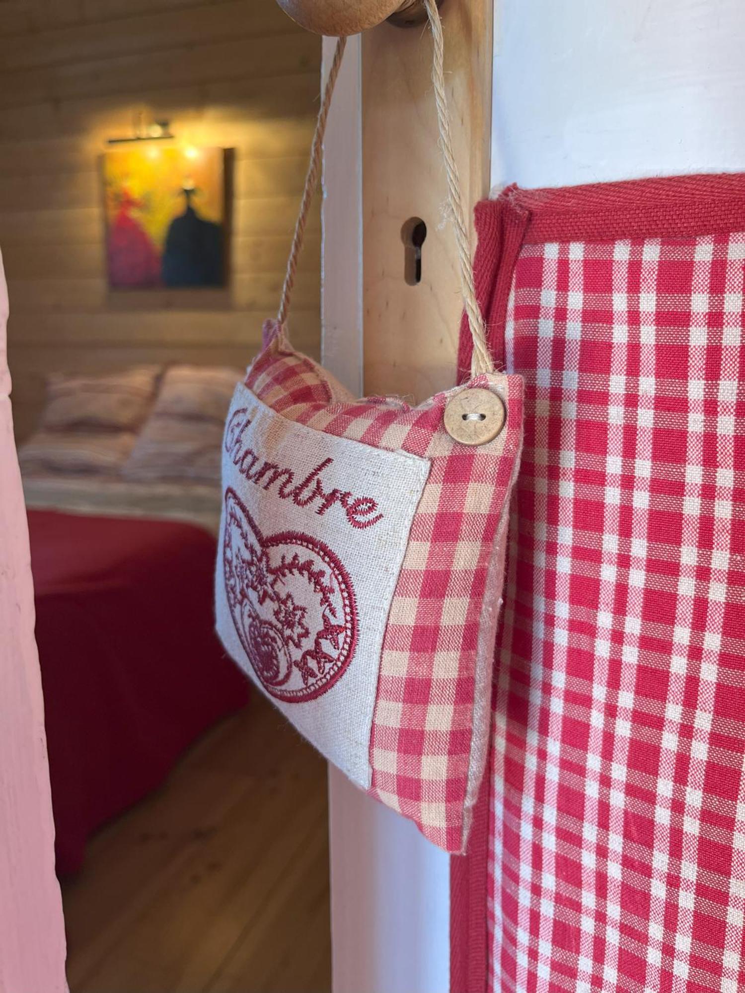 Chalet Des Myrtilles - Chalet Cosy Avec Vue Arette Kültér fotó